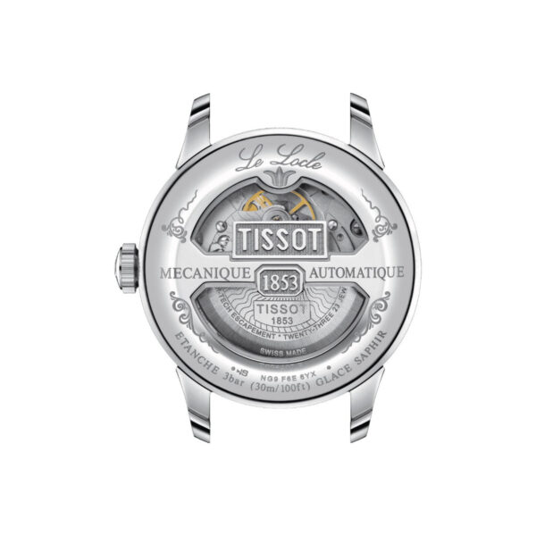 Die Rückseite der Tissot Le Locle Powermatic 80 zeigt ihr mechanisches Uhrwerk. Das transparente Gehäuse zeigt die komplizierten Zahnräder mit Gravuren: „Mecanique“, „Automatique“, „Swiss Made“ und „1853“. Die Metallkanten weisen kunstvolle Details auf.