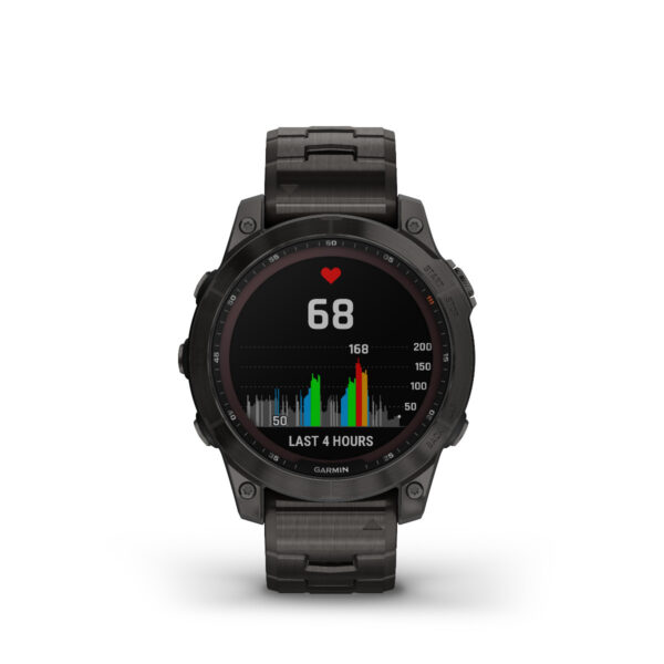 Die Garmin Fenix 7 Sapphire Solar Smartwatch in Schwarz zeigt einen Herzfrequenzmesser mit 68 Schlägen pro Minute an. Darunter zeigt ein Diagramm die Herzfrequenzänderungen der letzten 4 Stunden. Die Uhr verfügt über ein einfaches, aber robustes Design mit einer beschrifteten Zahlenskala auf der rechten Seite.