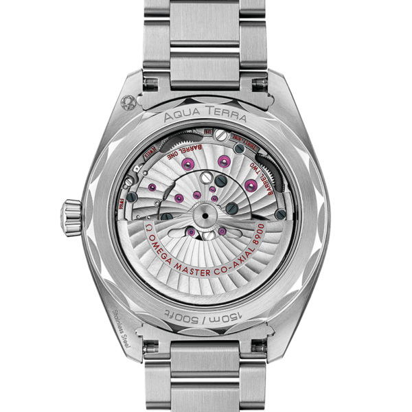 Das Bild zeigt die Rückseite einer silbernen Armbanduhr OMEGA Seamaster Aqua Terra mit 41 mm Durchmesser und sichtbarem mechanischen Uhrwerk. Das Gehäuse trägt die Aufschrift „Aqua Terra“ und „150 m/500 ft“. Das aufwendige Design besteht aus Zahnrädern und Edelsteinen, die alle in ein Metallarmband eingefasst sind.