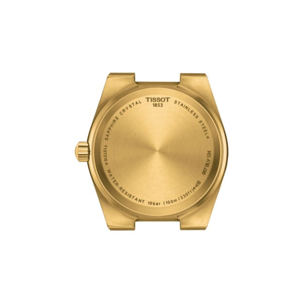 Die Rückseite des Tissot PRX 35MM Goldgehäuses zeigt Gravuren wie „Tissot 1853“, „Saphirglas“, „Edelstahl“ und „Wasserdicht 10 bar“. Die Krone ist auf der linken Seite sichtbar.