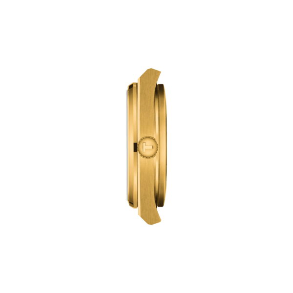 Seitenansicht des goldfarbenen Gehäuses der Tissot PRX 35MM mit markanter runder Krone. Das schlanke, moderne Design mit minimalistischen Details strahlt Eleganz vor einem schlichten weißen Hintergrund aus.