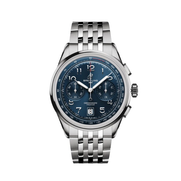 Die Breitling Premier B01 Chronograph 42 Uhr verfügt über ein blaues Zifferblatt mit drei Hilfszifferblättern, einer Datumsanzeige bei 6 Uhr und silberfarbenen Stundenmarkierungen. Ihr Edelstahlgehäuse und das passende silberne Gliederarmband machen sie zu einer eleganten Wahl für formelle Anlässe.