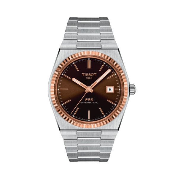 Die Uhr Tissot PRX Powermatic 80 Stahl & 18 Karat Goldlünette verfügt über ein braunes rundes Zifferblatt, eine geriffelte Goldlünette, ein Datumsfenster bei 3 Uhr und ein silbernes Metallarmband.