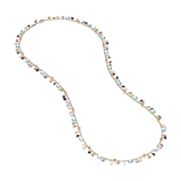 Die Marco Bicego Paradise Kette ist eine zarte Halskette mit kleinen blauen, violetten und rosa Edelsteinen, die gleichmäßig entlang einer dünnen Goldkette verteilt und elegant in einer losen Schleife angeordnet sind.