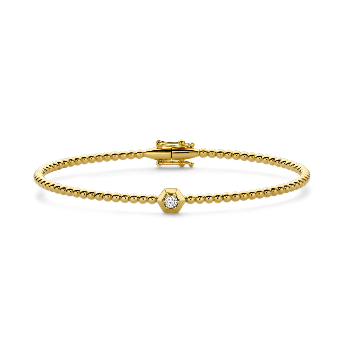 Ein zartes goldenes Perlenarmband mit einer zentralen sechseckigen Fassung mit einem einzelnen runden Diamanten auf weißem Hintergrund.