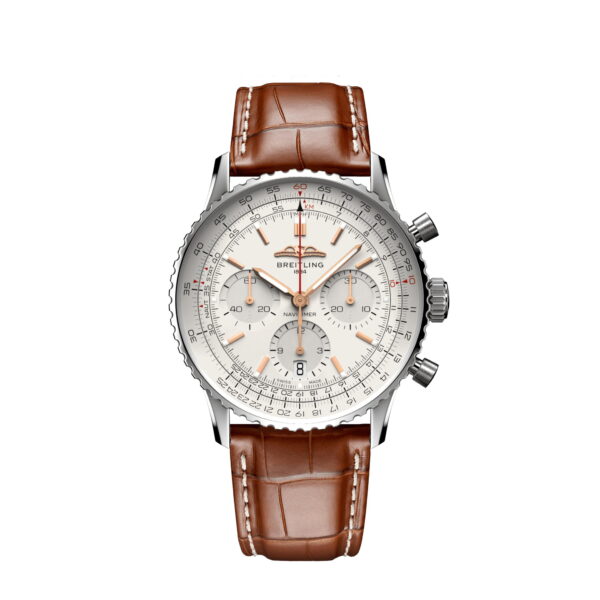 Die Breitling Navitimer B01 Chronograph 41 ist eine Luxusuhr mit einem silbernen Zifferblatt mit drei Hilfszifferblättern, einem braunen Lederband und einem silbernen Gehäuse. Das Zifferblatt hat mehrere Markierungen und zwei Druckknöpfe auf der rechten Seite.