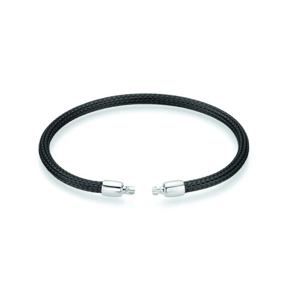 Das Flex Armband Braun, ein braunes, geflochtenes Armband mit silbernen Endkappen, wird in kreisförmiger Form auf weißem Hintergrund dargestellt.