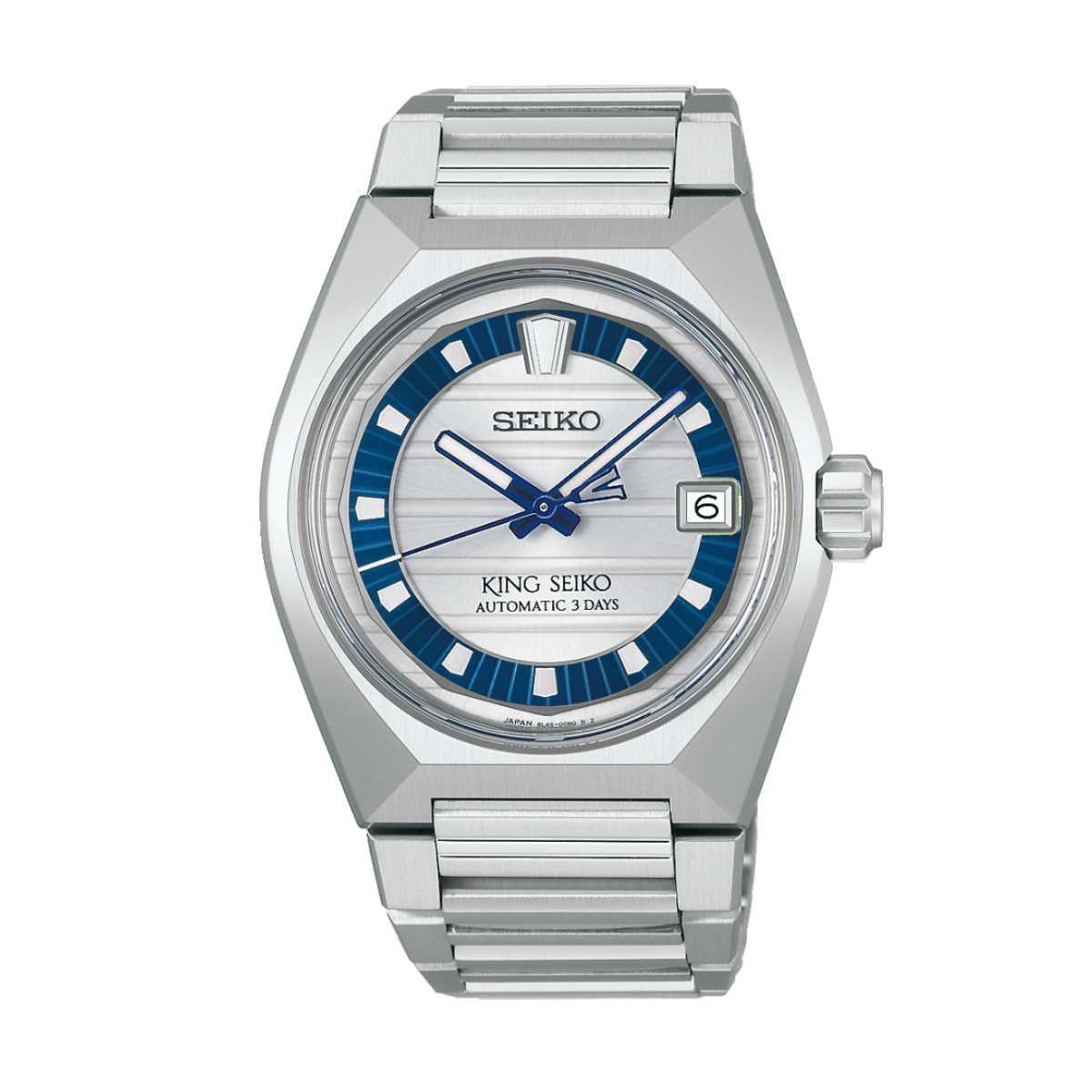 Die Seiko King Seiko Vanac Limited Edition verfügt über ein Edelstahlgehäuse, ein silber-blaues Zifferblatt, silberne Zeiger, ein Datumsfenster bei 3 Uhr, die Aufschrift „KING SEIKO AUTOMATIC 3 DAYS“ oberhalb von 6 Uhr sowie ein Metallarmband mit Gliedern.