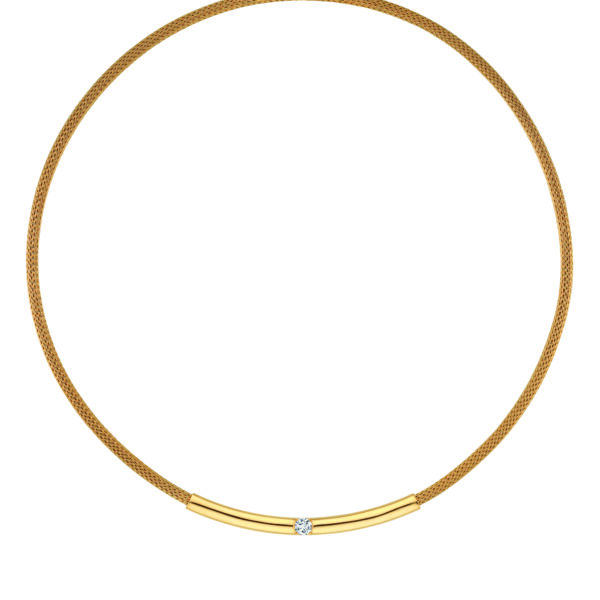 Jörg Heinz Infinity Flex Collier „Spalt“, eine goldene Netzkette mit einem kleinen, einzelnen Diamanten, der in der Mitte eines glatten, horizontalen Goldbalkens gefasst ist, vor weißem Hintergrund.