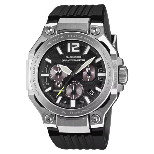 Eine G-Shock Pro Master of G Gravitymaster-Uhr im schwarz-silbernen Design mit analoger und digitaler Anzeige, einem schwarzen Kautschukarmband, mehreren Zifferblättern auf dem Zifferblatt und metallischen Akzenten.