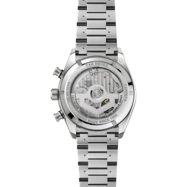 Rückansicht des TAG Heuer Carrera Chronograph Sport mit Edelstahlgehäuse, dessen komplexes mechanisches Uhrwerk durch den transparenten Gehäuseboden sichtbar wird.